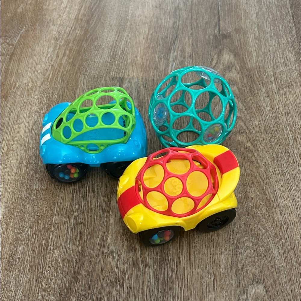 Set of 3 easy grip rattle, crawling toy, teether